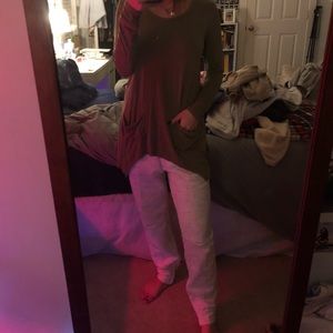 Long sleeve olive tee (with pockets!)